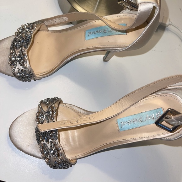 Betsy Johnson Heels - Picture 5 of 6